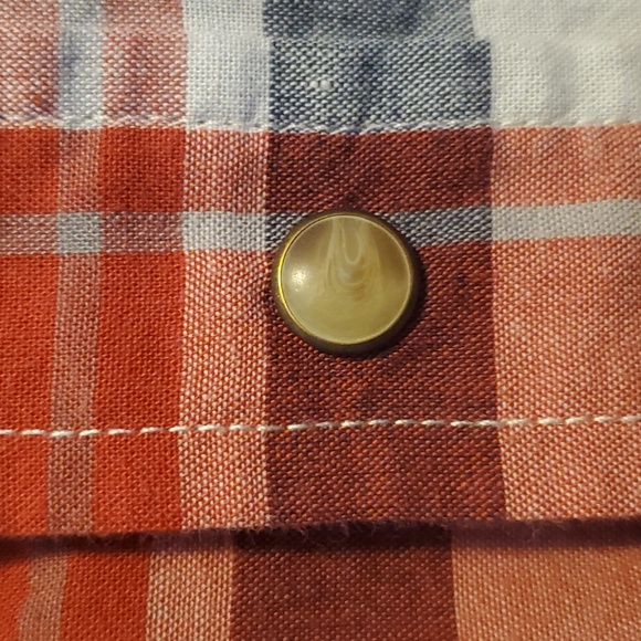 (3 For $20) Wrangler snap top - Picture 3 of 4